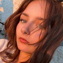 Umay Özbatır als Girl