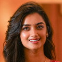 Bhagyashree Borse als Maha Lakshmi