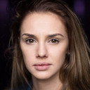 Mollie Winnard als Joanna Hepworth