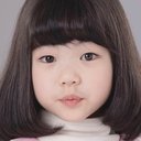 Himawari Tajiri als Daughter