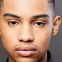 Nik Sanchez als Charles