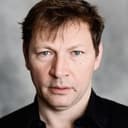 Robert Reinagl als Dr.Julius Jaeger