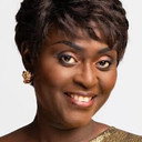 Amélie Mbaye als Mama Janice