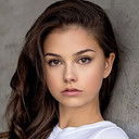 Karina Woźniak als córka Elki