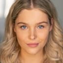 Coco Taylor als Lottie