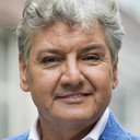 René Froger als Self - Host