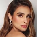 Max Collins als Cindy Reyes