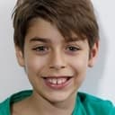 João Barreto als Adrien, 13 Years Old