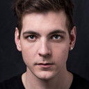 Iggy Malmborg als Andreas