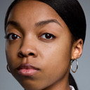 Kierra Edwards als Female Customer