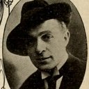 Alex Bernard als Dr. Alexei Barkoff