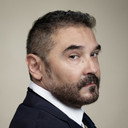 Tavi García als Taxi Driver