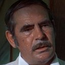 Lincoln Demyan als George Blaine