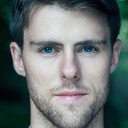 Mark Armstrong als Rab