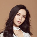 Ma Xiao Yuan als Amy