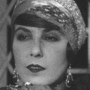 Olga Day als Lady Stanhope