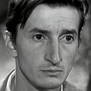 Александр Лыков als Roman Pavlovich