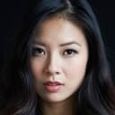 Christine Ko als Angela