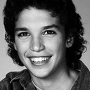 Max Battimo als Mikey Gonzalez