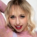 Emily Jo Jordan als Dancer