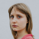 Emelie Pütz als Sophie