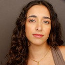 Lily Abha Cratsley als Lily