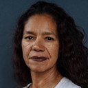 Jaye Griffiths als Rosalyn 'Ros' Henderson