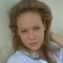 Michaela Elkin als Karine Kramer