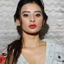 Ankita Dave als Ratna
