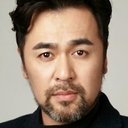 Kim Won-sik als Dong-cheol