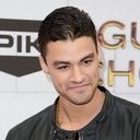 Kris Van Damme als Brett (as Kristopher Van Varenberg)