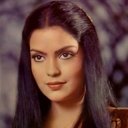 Zeenat Aman als Alice Rodriguez De Fonseca