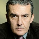 Antonio Alveario als Totò Riina