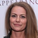 Lauren Spalding als Ana-Sett
