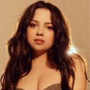 Cree Cicchino als Elaine Denham