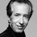 Κωνσταντίνος Τζούμας als Victor Papadopoulos