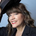 Denise Vasquez als Salsa Dancer / Cocktail Waitress (uncredited)