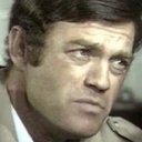 Robert Rondo als Policeman