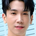 Job Krisz Ahandrik als Fueang Nakhon