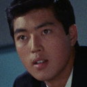 Akio Ito als Jūrō Minami