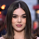 Hailee Steinfeld als Angel Recruit