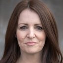 Sarah England als Waitress