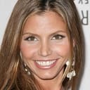 Charisma Carpenter als Samantha