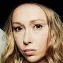 Heidi Juliana Gauriloff als Je'vida as an adult