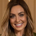 Amy Dowden als Self- Cardiff Reporter