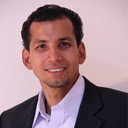 Tuan Oliveros als Dr. Cifuentes