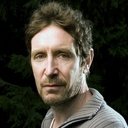 Paul McGann als Lt. Bush