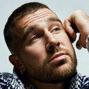 Travis Kelce als The Waiter