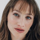 Paula Silva als Iris