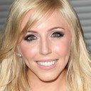 Casey Reinhardt als Brooke